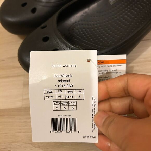 NWT Crocs Kadee Slingback Mary Janes Ballet Flats Womens Size 11W Black New - Picture 6 of 6